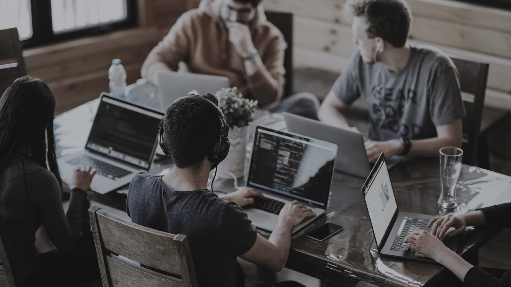 プロモーションビデオのサムネイル